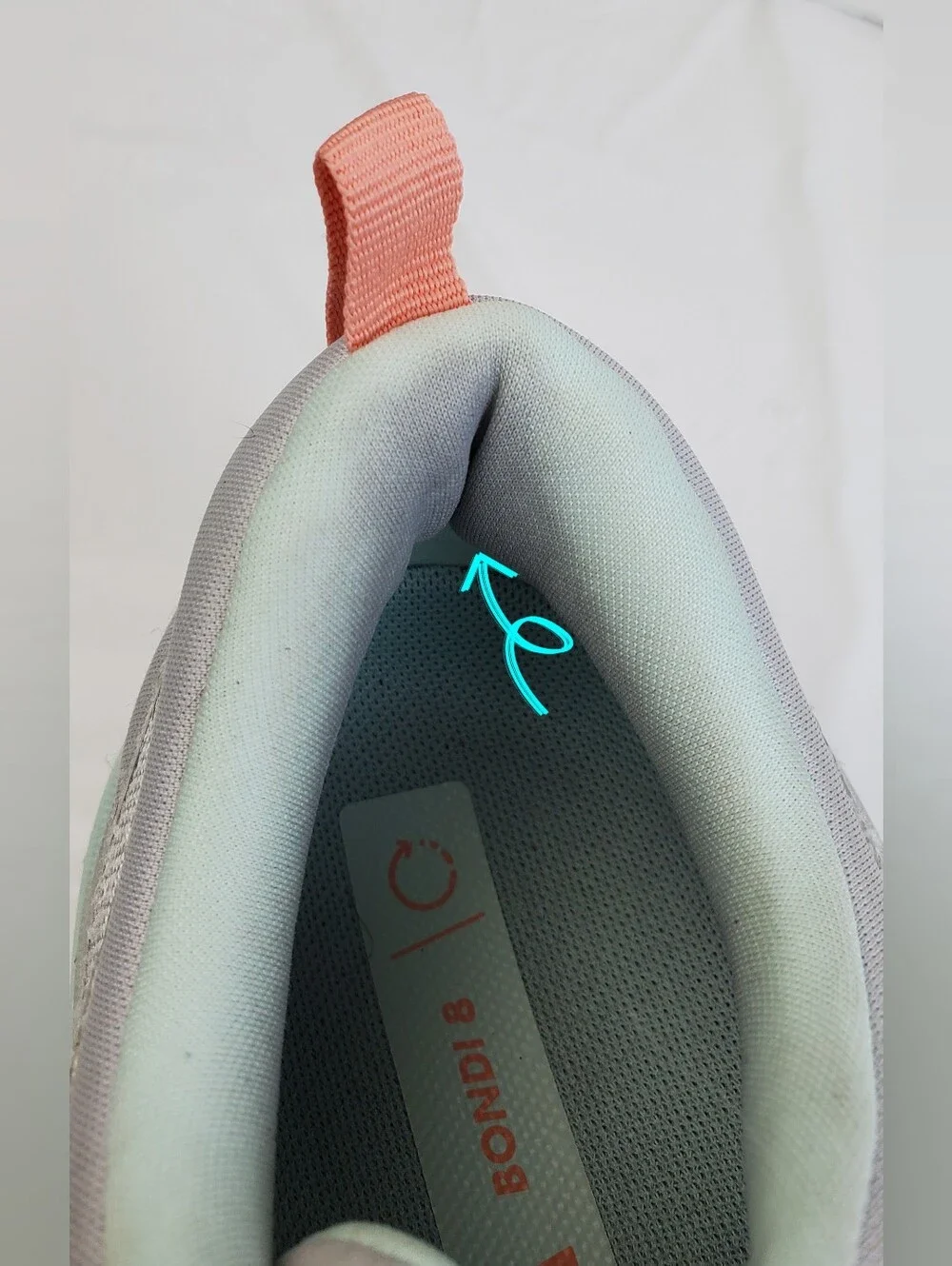 Hoka Womens Bondi 8 Stardust Aqua Breeze Running Shoes READ - Size 8 - GUC